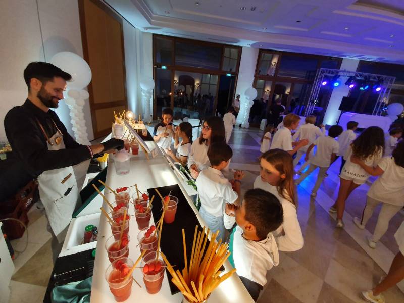 bar à cocktails haribo au Evian Resort Hotel Club de Evian-les-bains