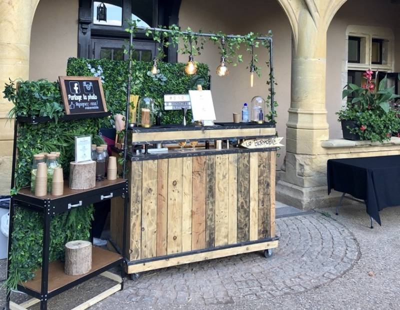 Service de bar à cocktails atypique pour le vin d'honneur à Nandax