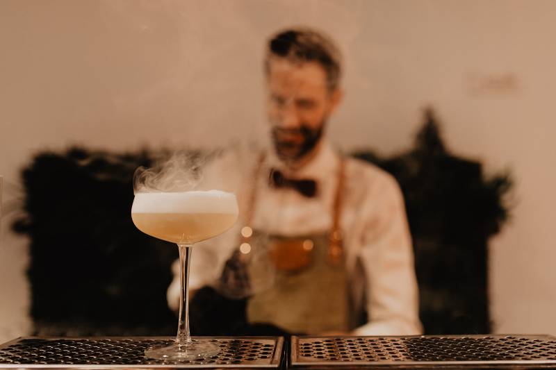 Service de cocktails à domicile pour votre mariage dans la Drôme 