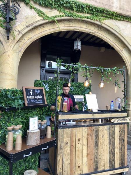 Animation atypique d'un bar à cocktails pour votre événement privé à Nandax