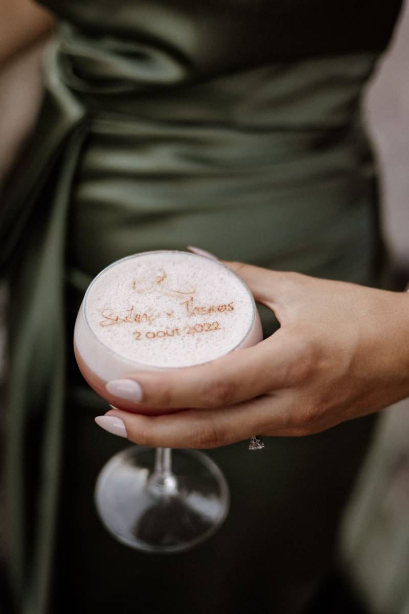 Bar à cocktails éphémère pour la soirée dansante de votre mariage à Annecy