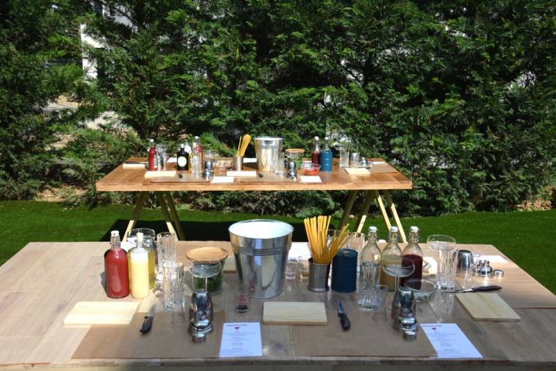 Service de barman mixologue mobile pour l'enterrement de vie de jeune fille à Collonges-au-Mont-d'Or