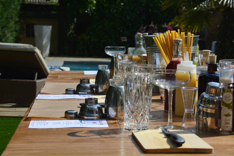 Organiser un atelier cocktails evjf à domicile à Collonges-au-Mont-d'Or