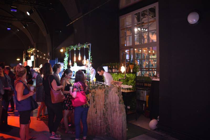 Bar à cocktails atypique pour festival à Lyon