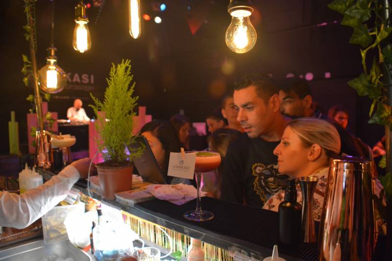 Carte des cocktails mobile pour vos événements Lyon