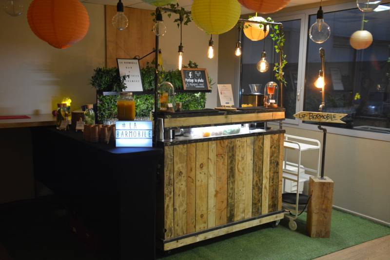 bar à cocktails mobile pour votre soirée de fin d'année à Valence