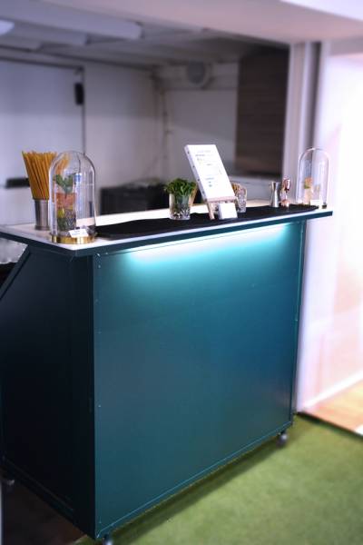 bar à cocktails mobile pour votre soirée d'entreprise à Lyon 2
