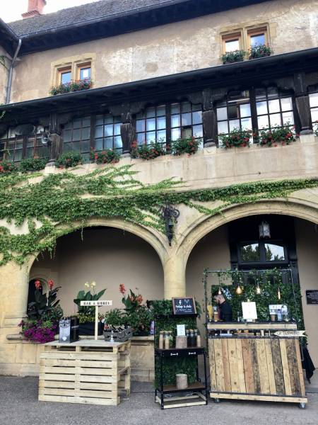 Location de bar à cocktails haut de gamme pour votre mariage à Nandax