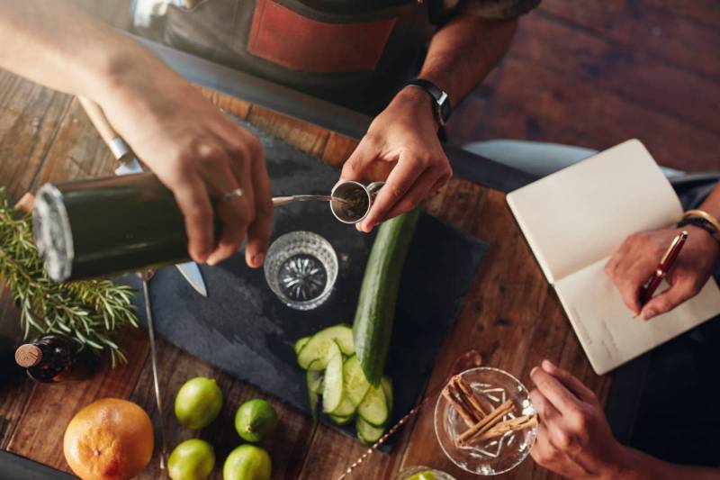 Animation barman cocktail pour événement professionnel à Lyon