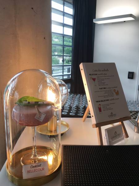 barman mobile pour votre mariage au rooftop52 à Confluence