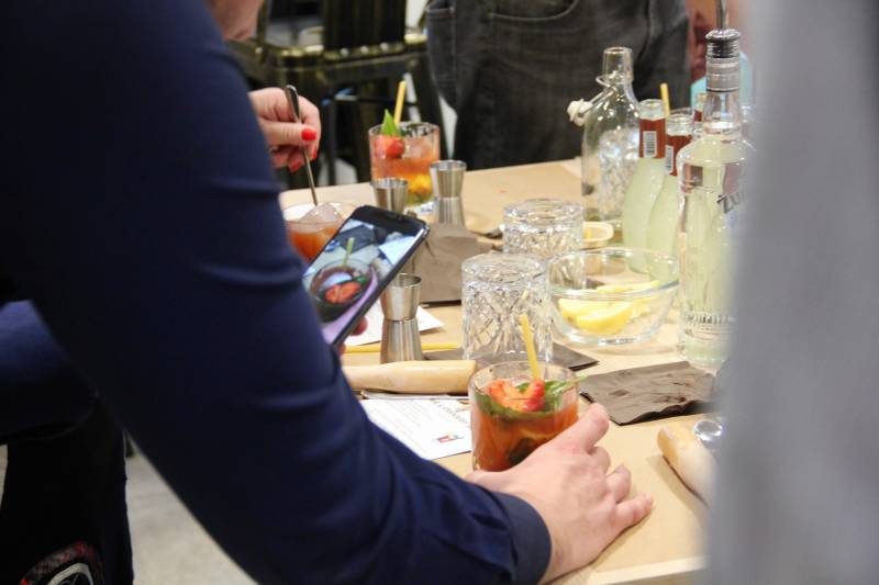 Atelier créatif cocktail pour entreprise à Lyon 2