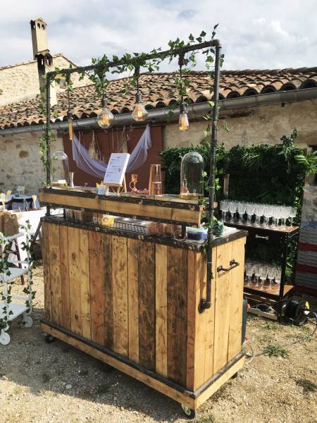 Bar à cocktails atypique pour votre événement de mariage à Bourdeaux