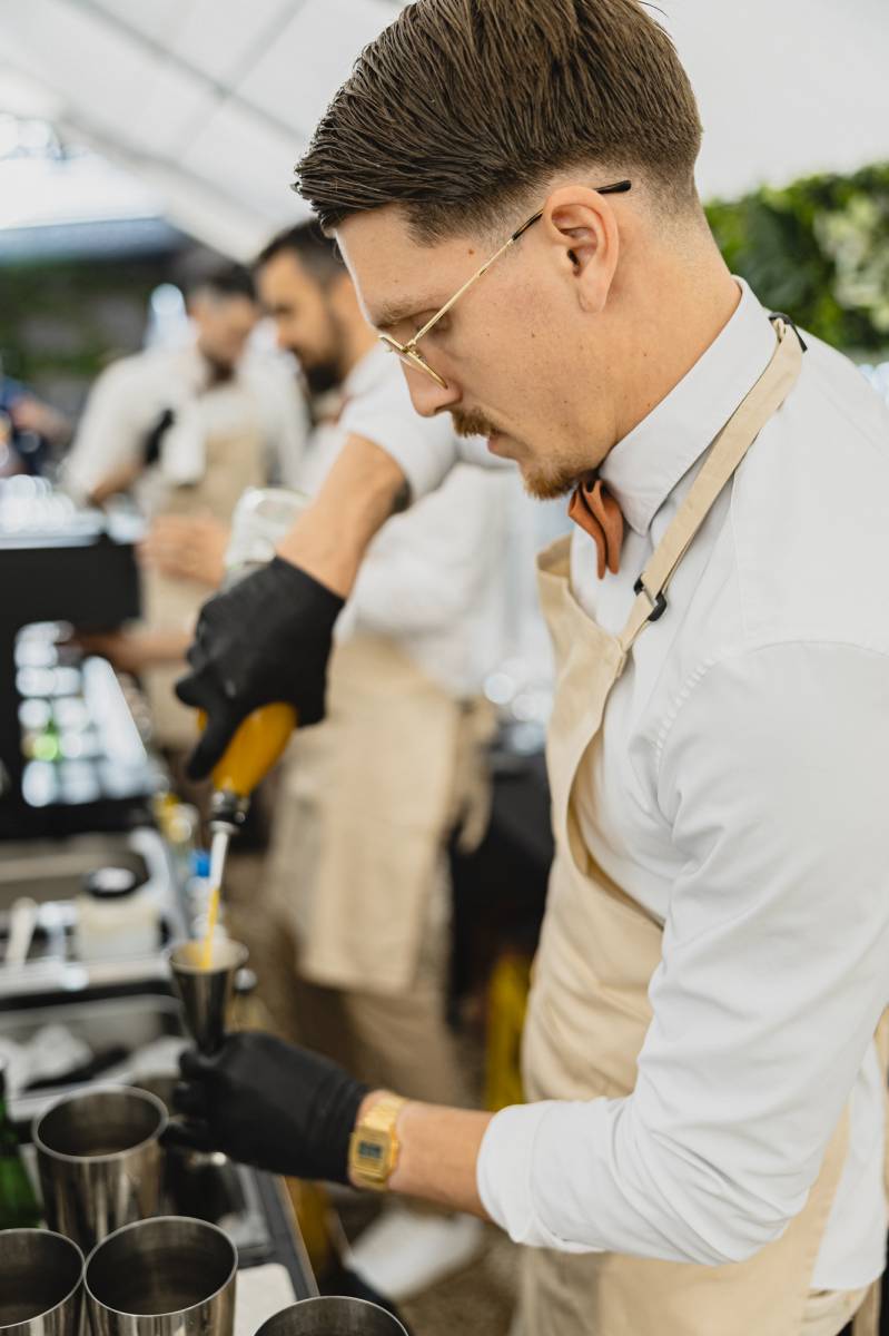 Cocktails Réalisés à la Minute pour une Réception de Mariage à Roanne