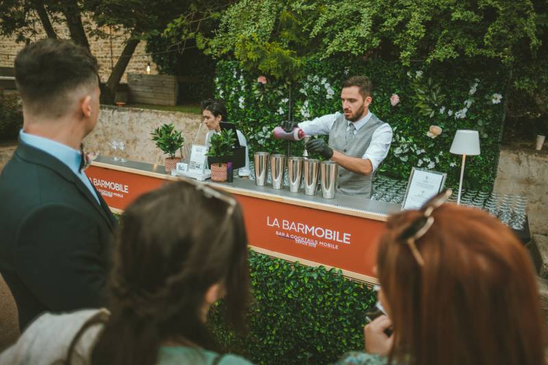 Barman et bar mobile pour soirée de mariage à Annecy