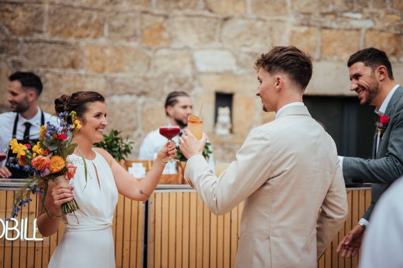 Installation professionnelle d’un bar mobile design pour un mariage autour de Lyon