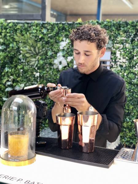 Barman mixologue professionnel pour tous vos événements professionnels à Chassieu