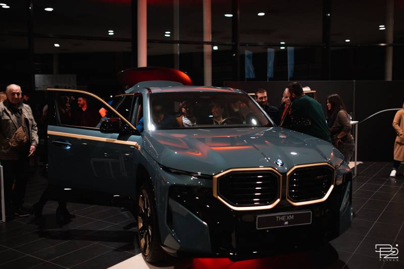 Lancement du nouveau véhicule bmw série 7 avec service de barman à domicile à Lyon