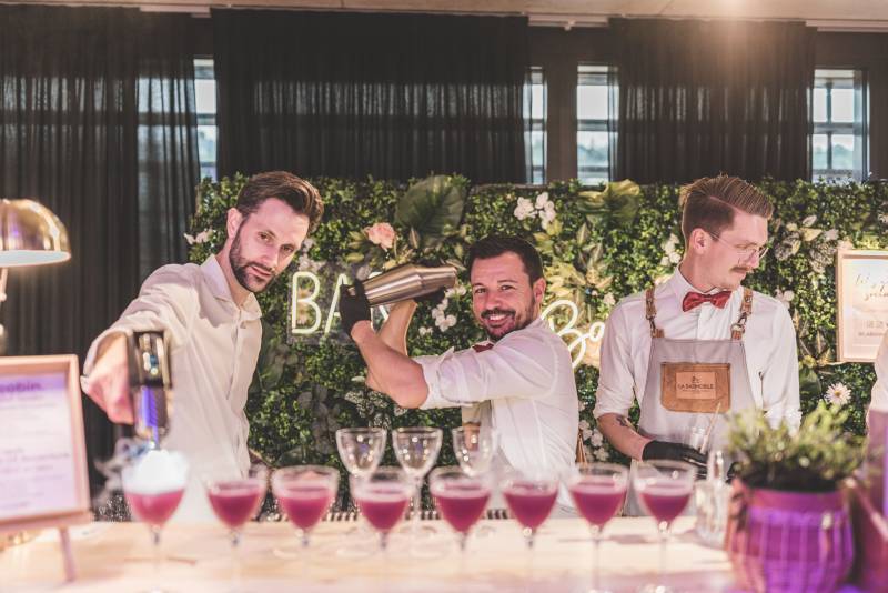 Service de barman mobile et haut de gamme pour le salon solutrans de Eurexpo à lyon du 21 au 25 novembre 2023