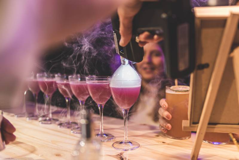 bar à cocktails éphémère pour le salon solutrans de Eurexpo à lyon du 21 au 25 novembre 2023