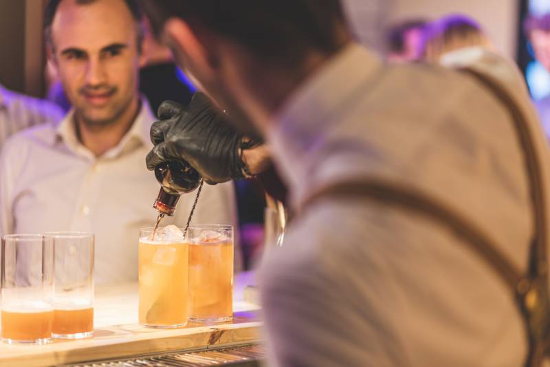bar à cocktails mobile pour le salon solutrans de Eurexpo à lyon du 21 au 25 novembre 2023