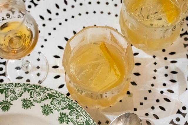 Le service des cocktails aux convives