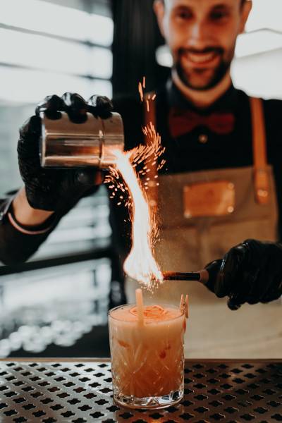 Réalisation de cocktails sur-mesure pour tous vos événements privés à Lyon