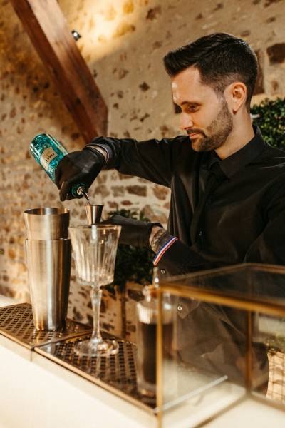 Service de barman mobile pour la soirée dansante de votre mariage au domaine de La Javernière à Morgon 69