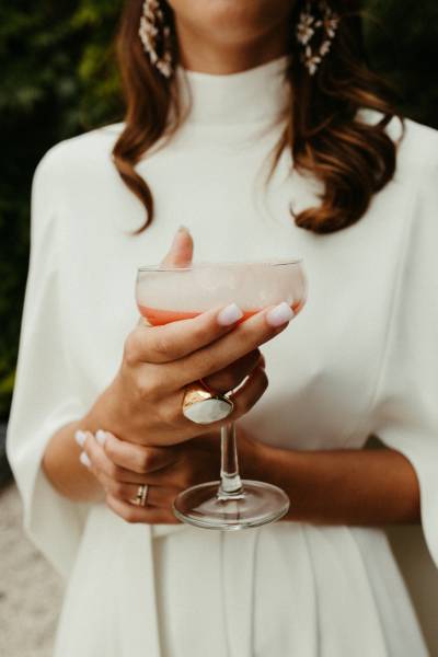 Cocktails sur-mesure et barman mobile pour le vin d'honneur de votre mariage au domaine de La Javernière à Morgon 69