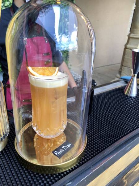 Animation originale autour des cocktails pour votre mariage à Nandax