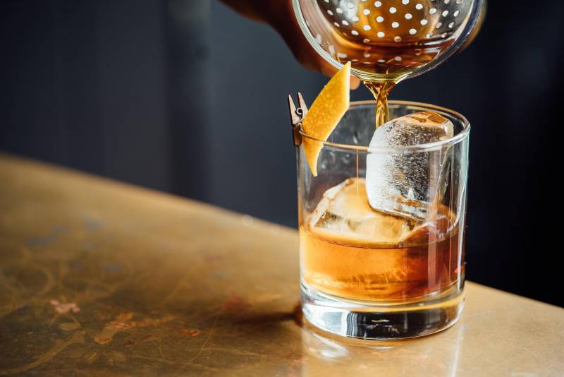 Le cocktail du mois de mars de La Barmobile made in Lyon, le Jacobin