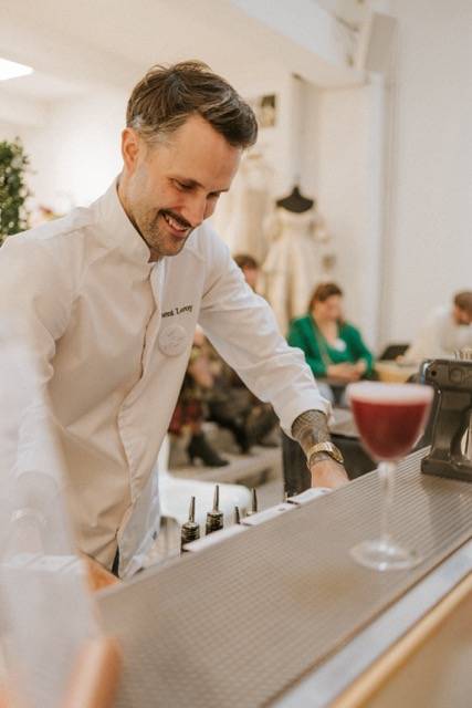Un Bar Mobile qui Sublime Votre Soirée