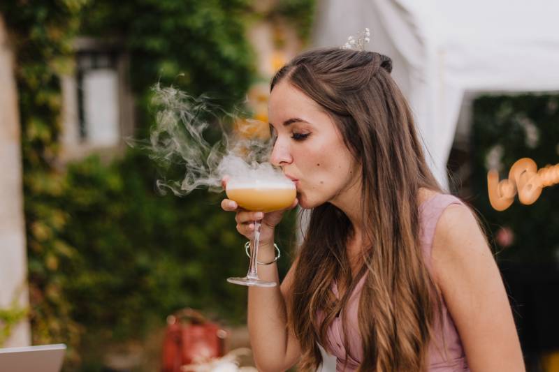 Cocktails signature avec des sirops fait maison pour votre mariage à Vignieu