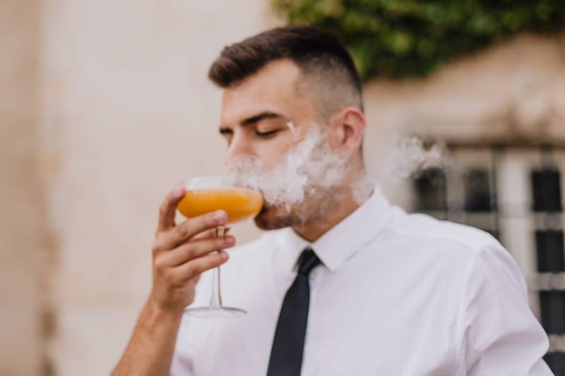 Dégustation de cocktails exclusifs dans notre showroom privé à Vaulx-milieu
